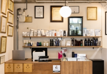 サロン受付とヘアケア製品